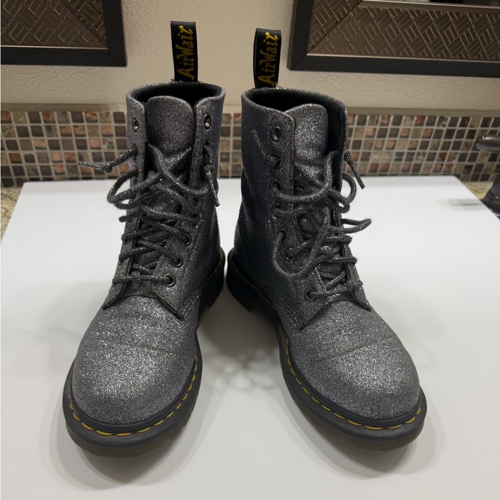 Dr Martens Silver Glitter 1460 Pascal Ankle Boots Women’s 6 Shoes